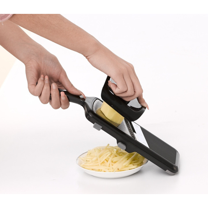 Malý kráječ zeleniny Julienne