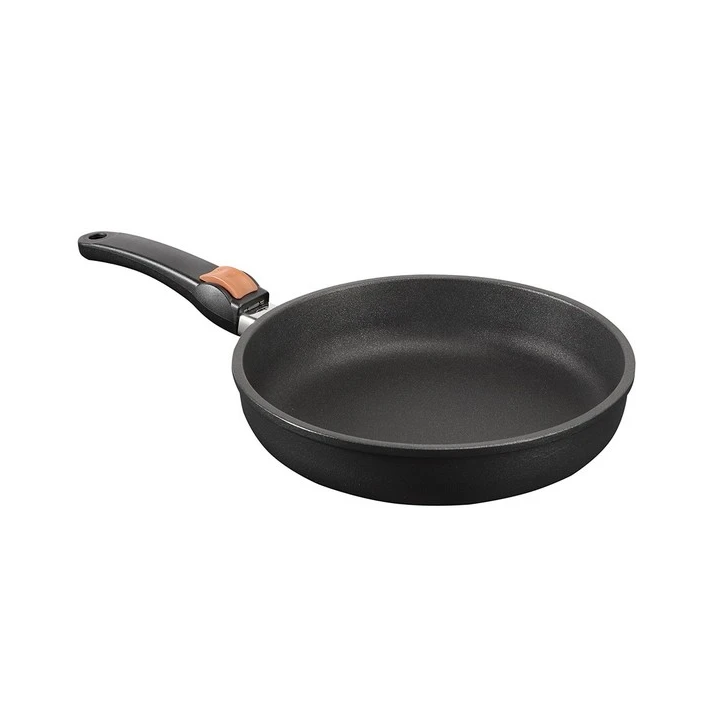 SKK pánev Titanium Durit Resist 32/4cm